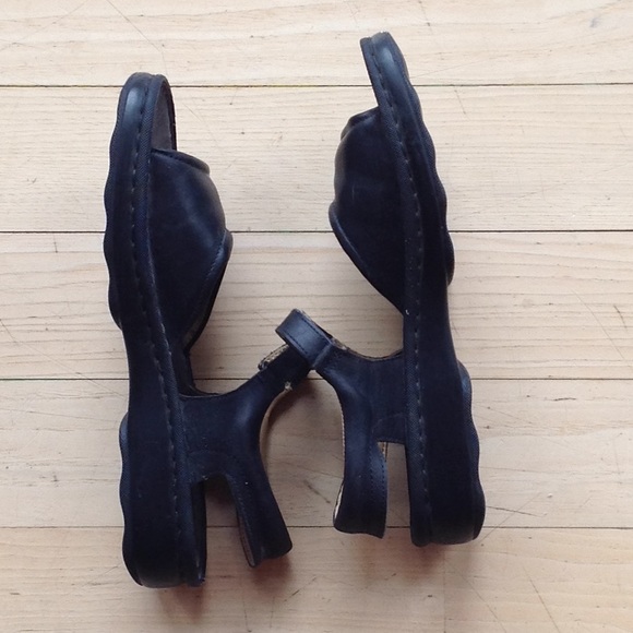 Thom McAn, black leather Sandals,  EUC,  9W - Picture 3 of 4